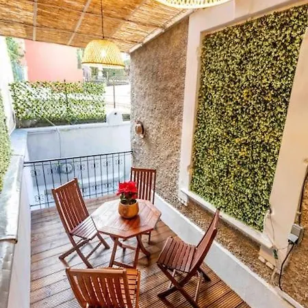 Eblouissant Trois Pieces + Terrasse * בוסוליי
