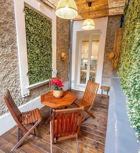 Eblouissant Trois Pieces + Terrasse شقة بوزولي