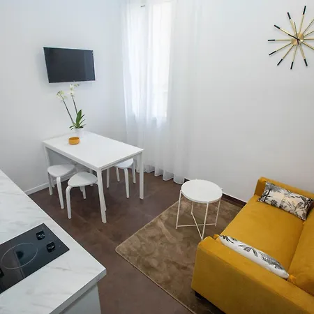 Eblouissant Trois Pieces + Terrasse Apartment
